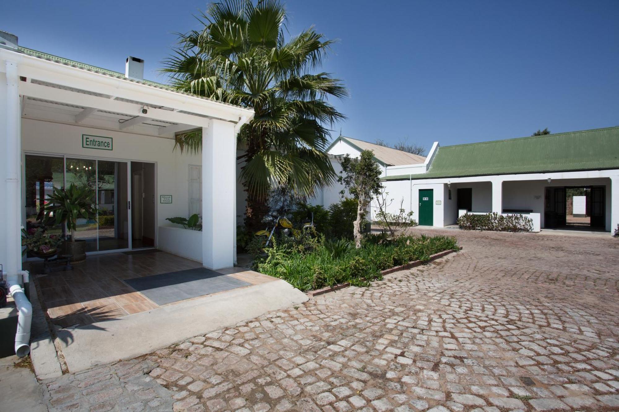 Steytlerville Royal Hotel 外观 照片