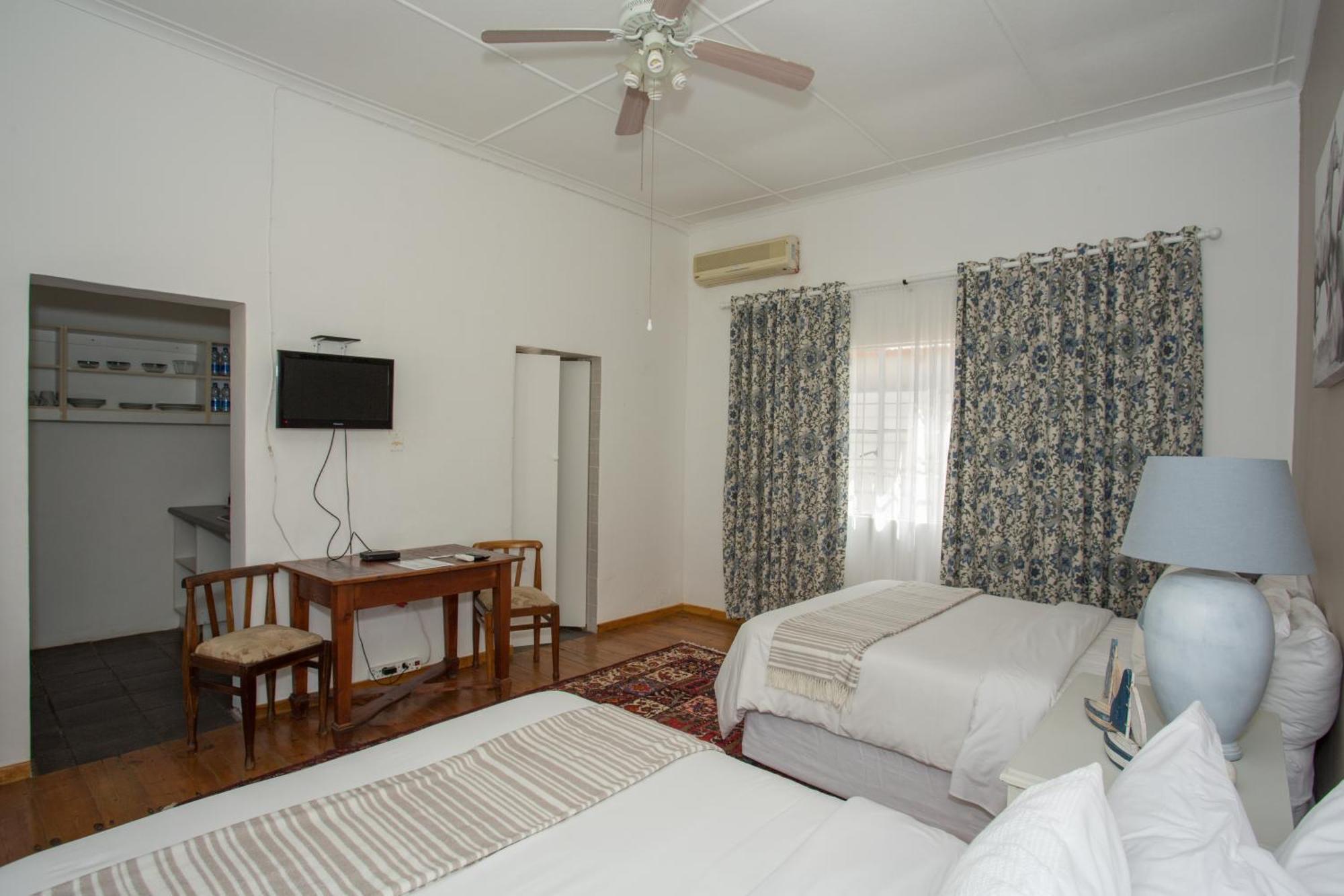 Steytlerville Royal Hotel 外观 照片