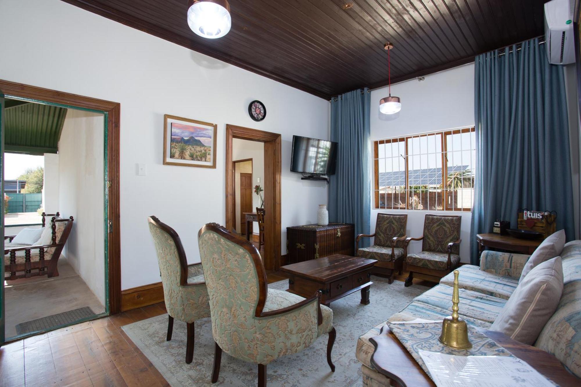 Steytlerville Royal Hotel 外观 照片