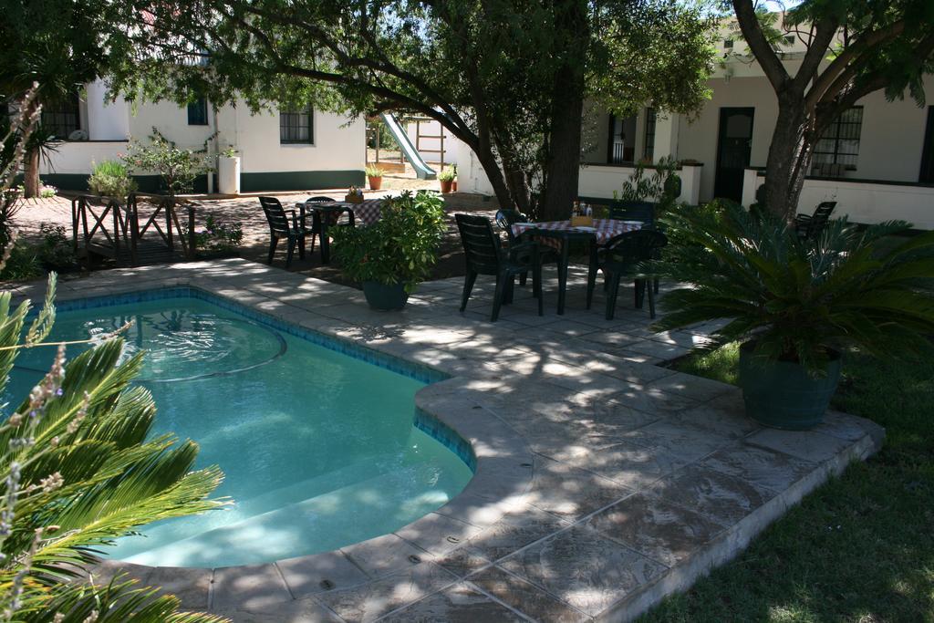 Steytlerville Royal Hotel 外观 照片